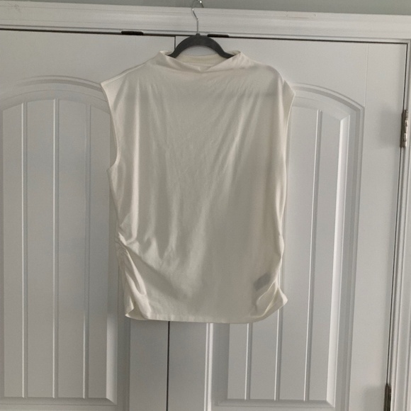 GAP Tops - GAP Modern Funnel Neck XL Tall Ruched White Cropped Tank  Top